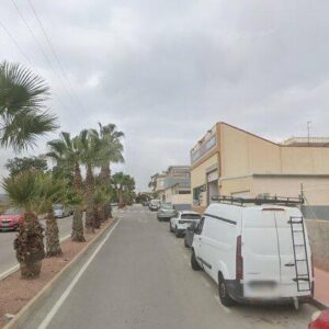 Subasta vivienda en San Miguel de Salinas, VILLA DE SAN MIGUEL DE SALINAS CON FACHADA PRINCIPAL A CALLE EN PROYECTO HACIENDO ESQUINA CON CALLE MAISA LLORET – 91.924€