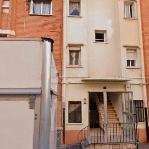 Cesión de remate de vivienda en Valencia, Piso en calle Murcia 8, en Valencia (Valencia) – 115.000€