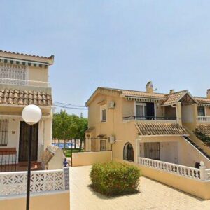 Subasta vivienda en San Miguel de Salinas, Urb. Las Filipinas, Partida de Los Dolses, Complejo Residencial LOMAS DE GOLF, Fase III, num. 41, planta alta – 83.895€