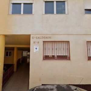 Cesión de remate de vivienda en Santa Fe, Piso en calle Calderón 9, en Santa Fe (Granada) – 120.000€