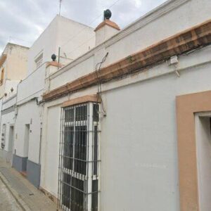 Cesión de remate de vivienda en San Fernando, Casa en calle CARMEN 21, en San Fernando (Cádiz) – 160.000€