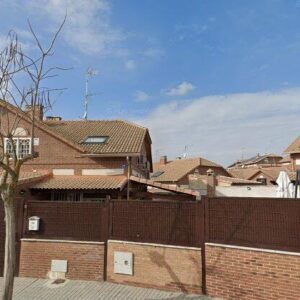 Subasta vivienda en Seseña, 50% de la Vivienda unifamiliar en C/Muralla 11 de Seseña, (Toledo) – 105.000€