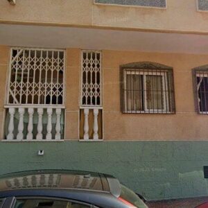 Subasta vivienda en Torrevieja, CALLE ARQUITECTO LARRAMENDI Nº18, ESCALERA 1, PLANTA 4ª, PUERTA 8 – 33.649€
