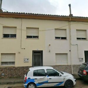Cesión de remate de vivienda en Cimanes del Tejar, Casa en avenida SAN JUAN BAUTISTA 7, en Cimanes del Tejar (León) – 23.000€