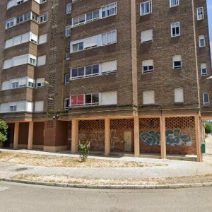 Subasta vivienda en Ponferrada, Vía de Miravalles, nº 2 – 7º DRCHA, hoy avda. de la libertad – 75.333€
