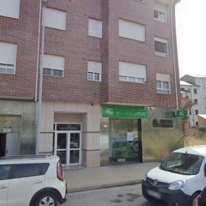 Subasta vivienda en Ponferrada, Avenida de la Plata nº15, 4ºG – 72.450€