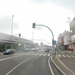 Subasta local comercial en Armunia, Avenida Antibióticos nº 190 – 6.300€