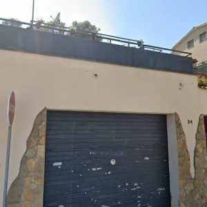 Subasta vivienda en Canyelles, calle Nuria nº34, Urbanización California – 284.550€