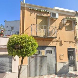 Subasta local comercial en Torredonjimeno, CL PADRENUESTRO 81 BJ – 38.422€
